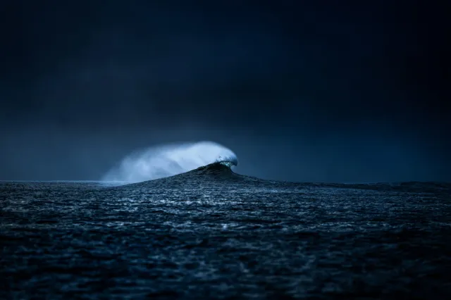 Into the Blue — Gaëtan Charlin